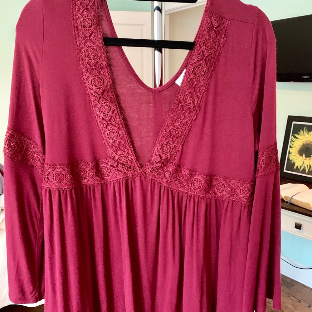 Quarter sleeve, bell sleeve